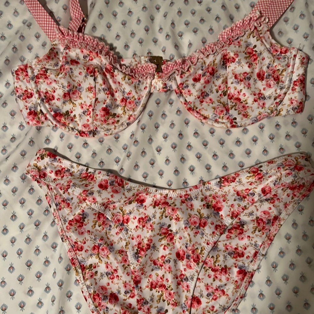 Strawberry milk mob young love set